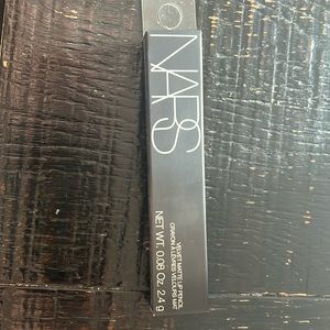 NARS VELVET MATTE LIP PENCIL - GET OFF
